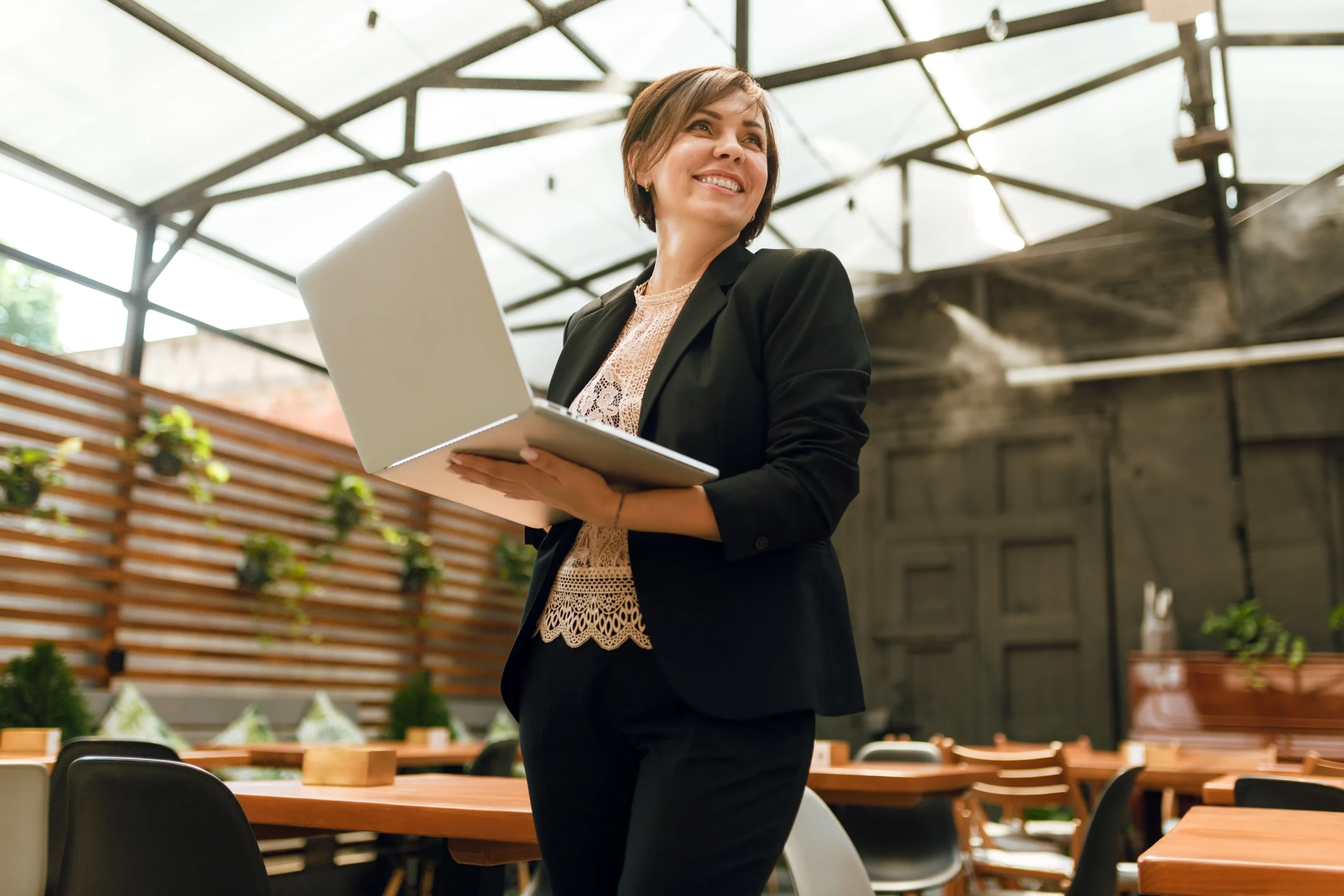 Business professionals attending a networking event in Dubai in 2026